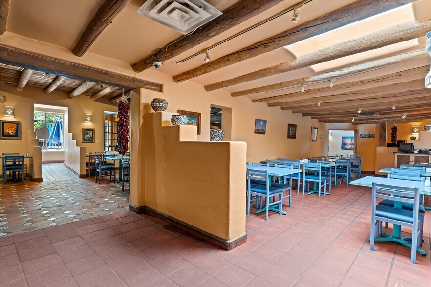 More Photos Of 4 Banana Ln, Santa Fe Restaurant For Sale