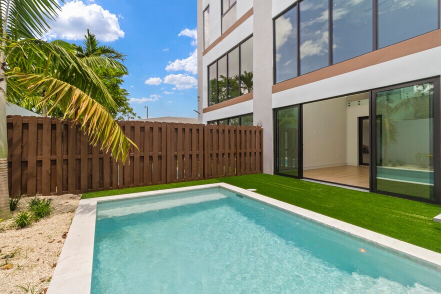 More Photos Of 420 NE 62nd St, Miami Apartments For Sale