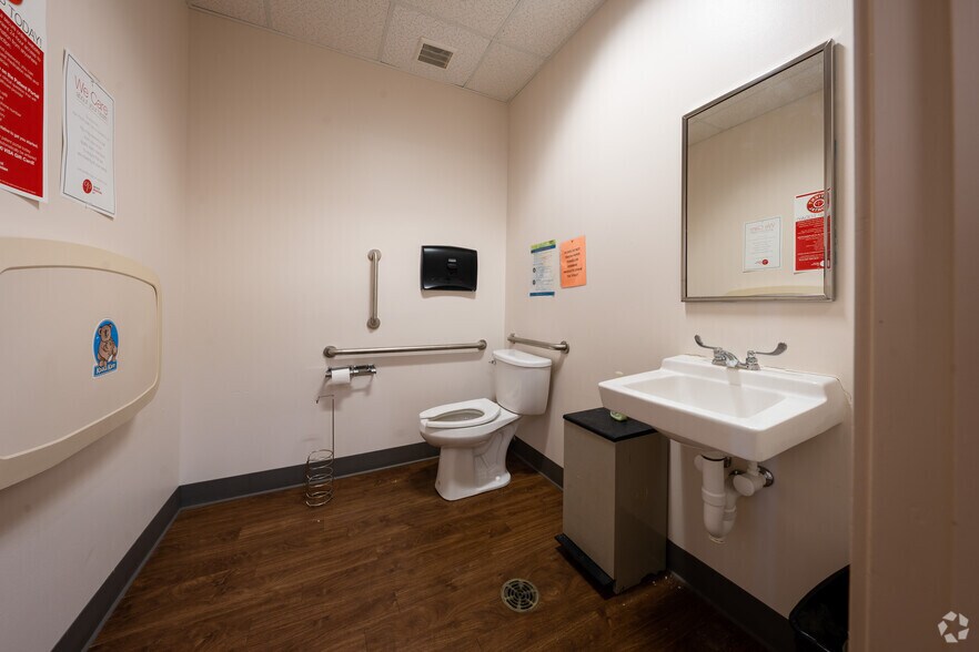 More Photos Of 1228-1248 Niagara Falls Blvd, Tonawanda Unknown For Lease