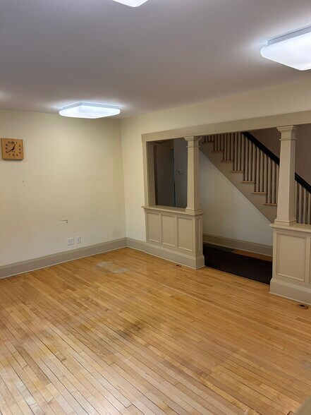 More Photos Of 280 Main St, Manchester Office For Sale