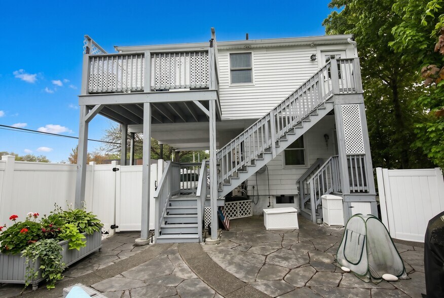 More Photos Of 400 Main St, Reading Office Residential For Sale