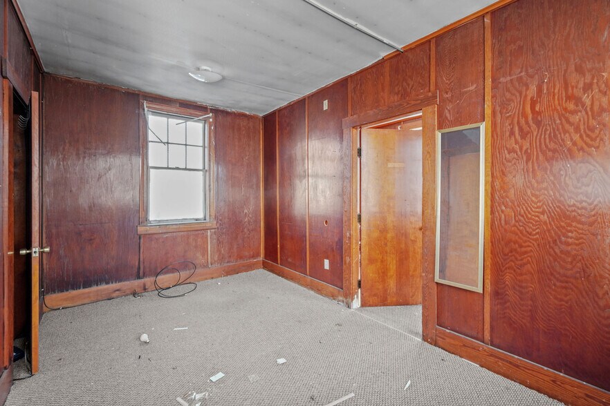 More Photos Of 72 PARKER St, Woonsocket General Retail For Sale