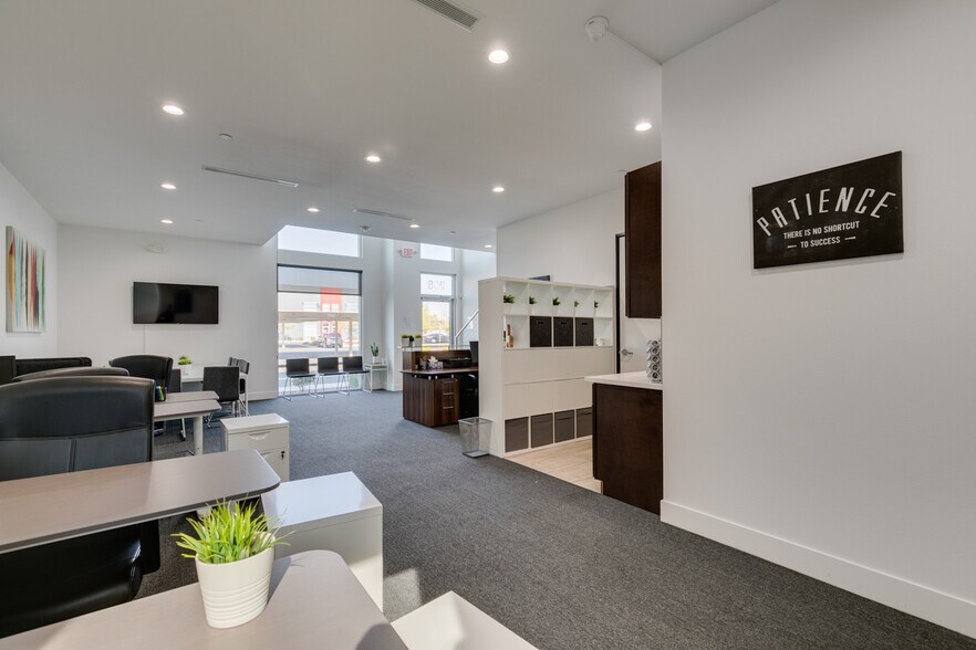 More Photos Of 7318 W Post Rd, Las Vegas Loft Creative Space For Sale