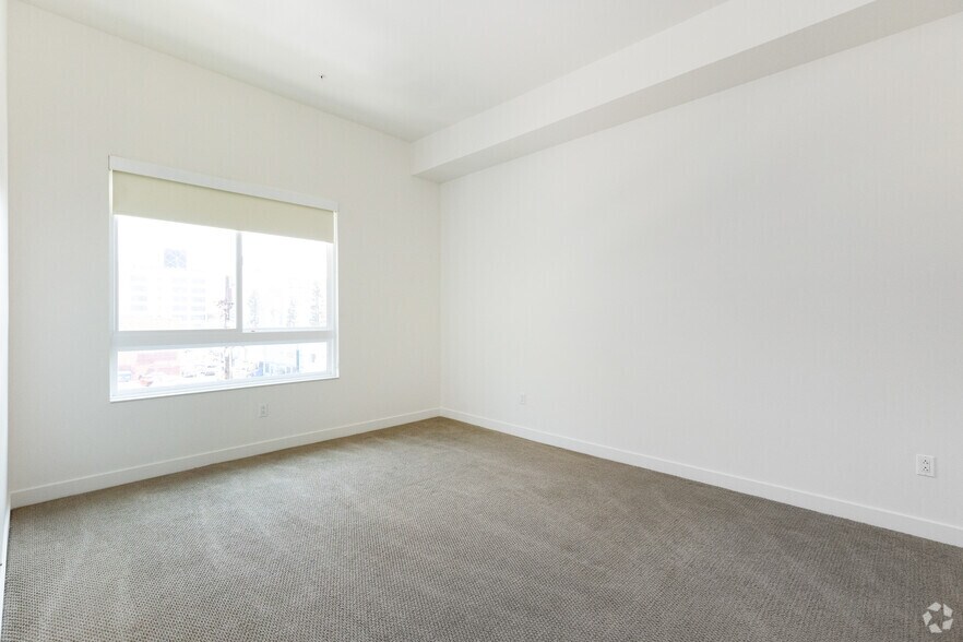 More Photos Of 1200 S Broadway, Los Angeles Apartments For Lease