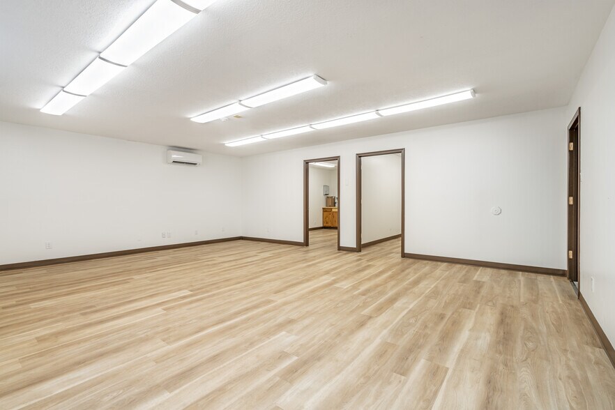 More Photos Of 1244 Calle de Comercio, Santa Fe Warehouse For Sale