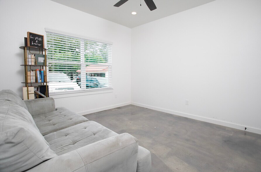 More Photos Of 18747 FM 2493, Flint Apartments For Sale