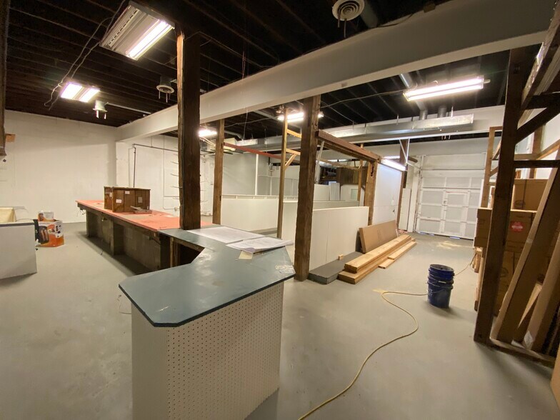 More Photos Of 781 S Front St, Columbus Storefront For Lease