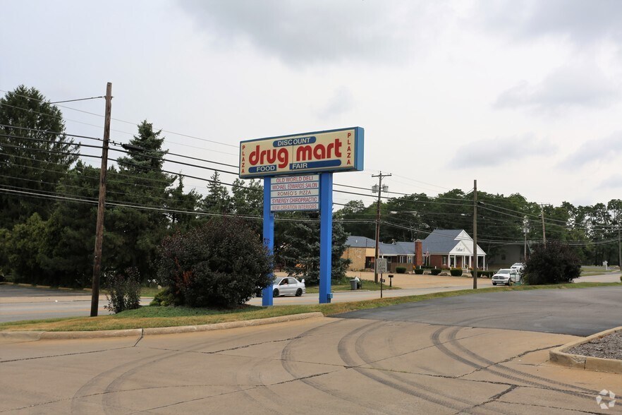 More Photos Of 1655-1673 Pearl Rd, Brunswick General Retail For Lease