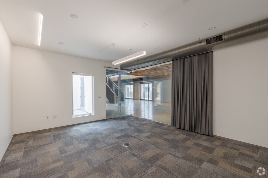 More Photos Of 3760 Motor Ave, Los Angeles Loft Creative Space For Lease