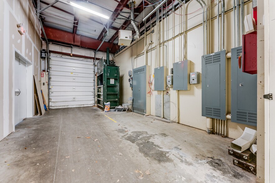 More Photos Of 1478 Earl L Core Rd, Morgantown Storefront For Lease