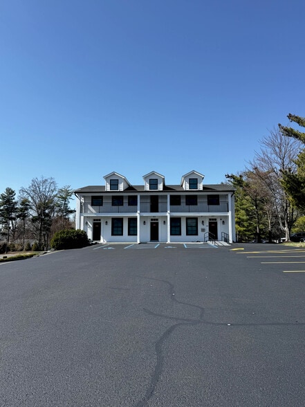 Primary Photo Of 453 N Lindbergh Blvd, Creve Coeur Office For Sale