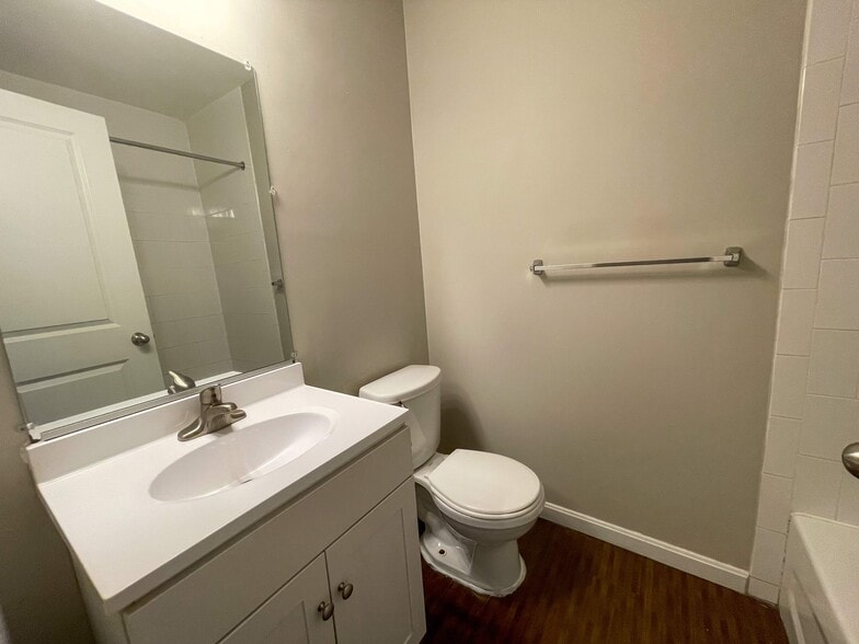 More Photos Of 1627 Ingleside Ave, Baltimore Apartments For Sale