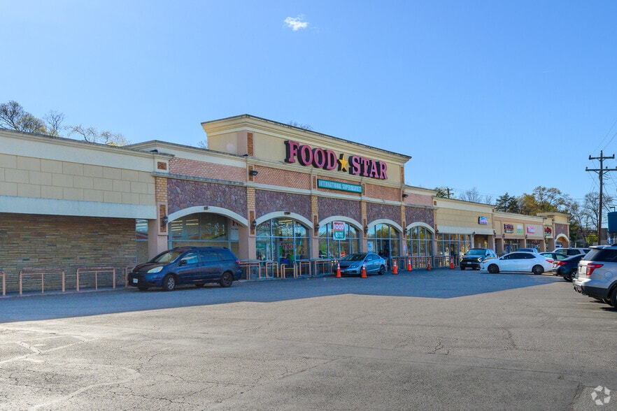 More Photos Of 206-218 W Glebe Rd, Alexandria Supermarket For Lease