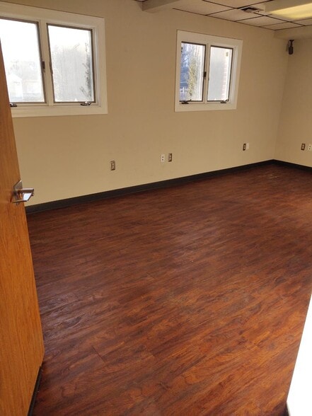 More Photos Of 195 Willow St, Reinholds Medical For Lease