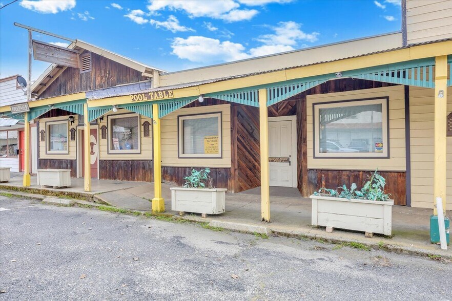 More Photos Of 18387 Chestnut Ave, Tuolumne Restaurant For Sale