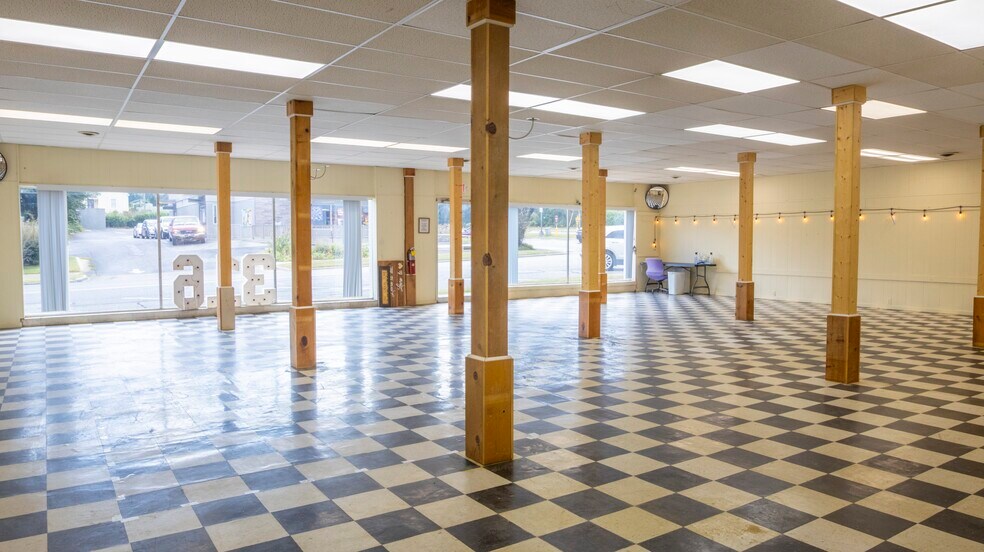 More Photos Of 316 W Main St, Manchester Storefront Retail Office For Sale