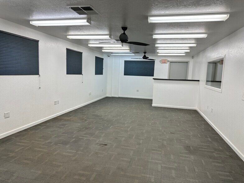 More Photos Of 1115 Ewald Ct, Paradise Manufacturing For Lease