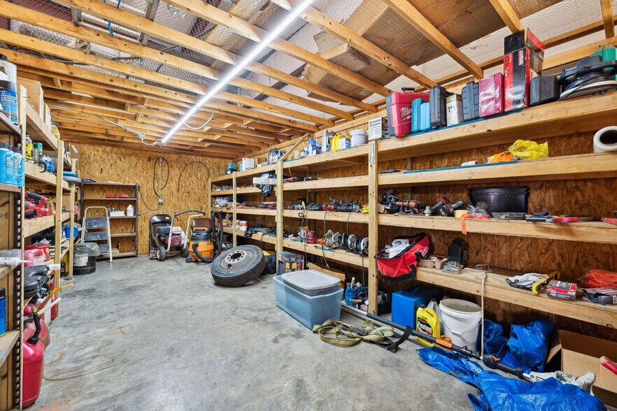 More Photos Of 636 Main st, Ashland City Freestanding For Sale