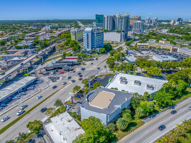 More Photos Of 9855 S Dixie Hwy, Pinecrest Freestanding For Sale