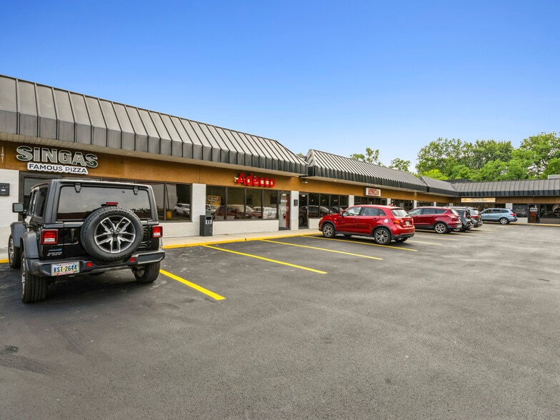 More Photos Of 6370 York Rd, Parma Heights Storefront For Sale