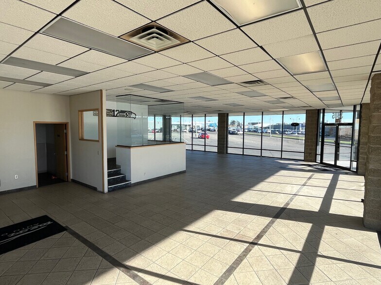 More Photos Of 3305 W Marie St, Pasco Auto Dealership For Sale