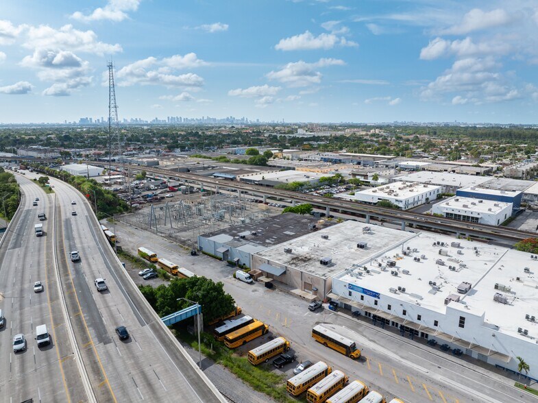 More Photos Of 601 W 20th St, Hialeah Warehouse For Sale