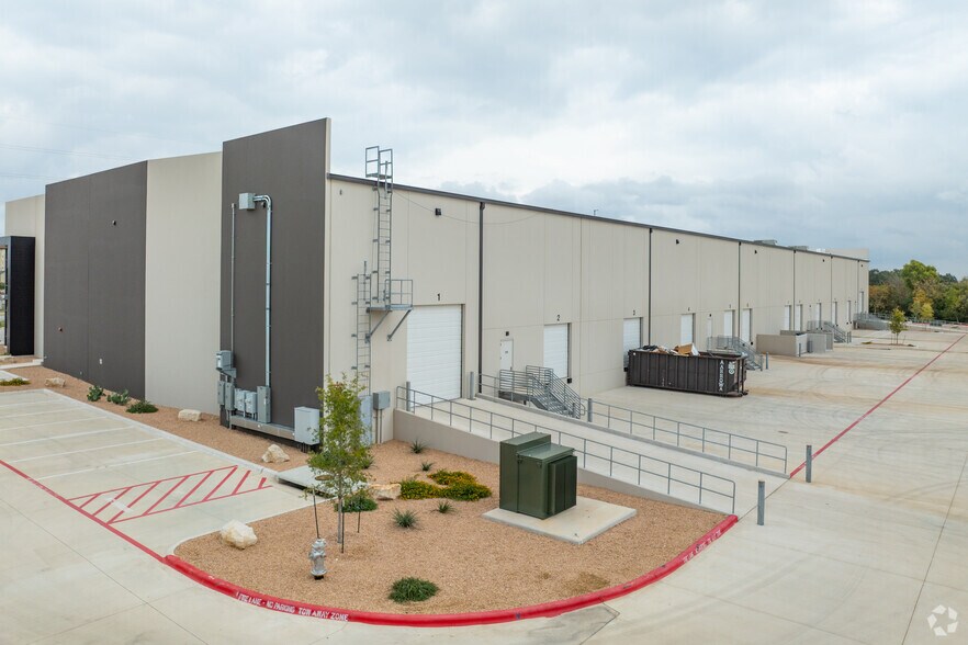 More Photos Of Hero Way West, Leander Unknown For Lease