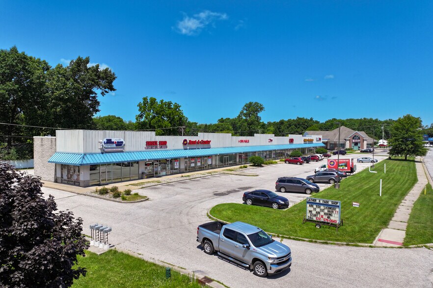 More Photos Of 2719 Emerson Dr, Elkhart Unknown For Lease
