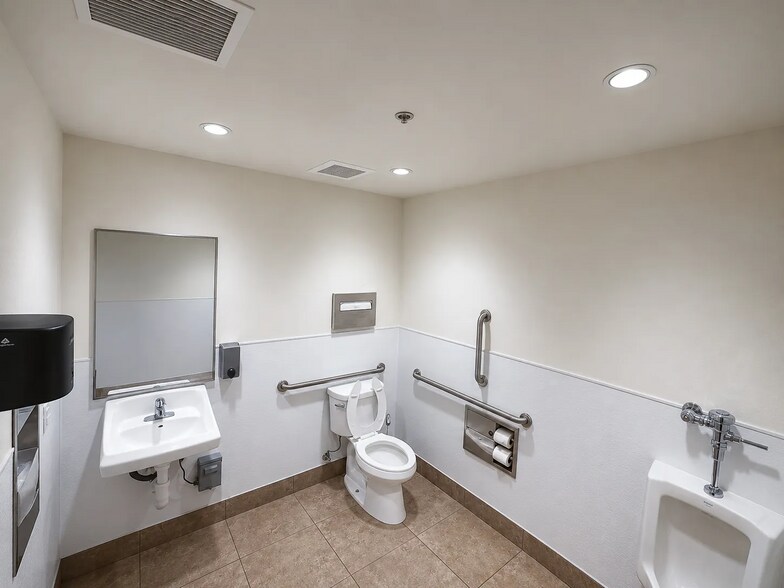 More Photos Of 5555 E Baseline Rd, Mesa Medical For Sale
