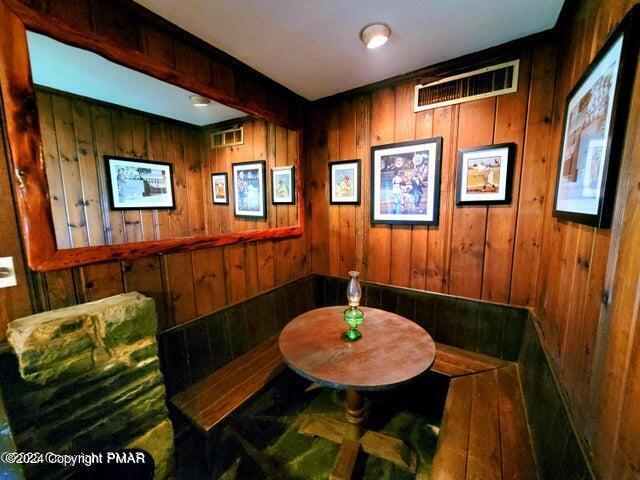 More Photos Of 2735 PA-390, Canadensis Hospitality For Sale