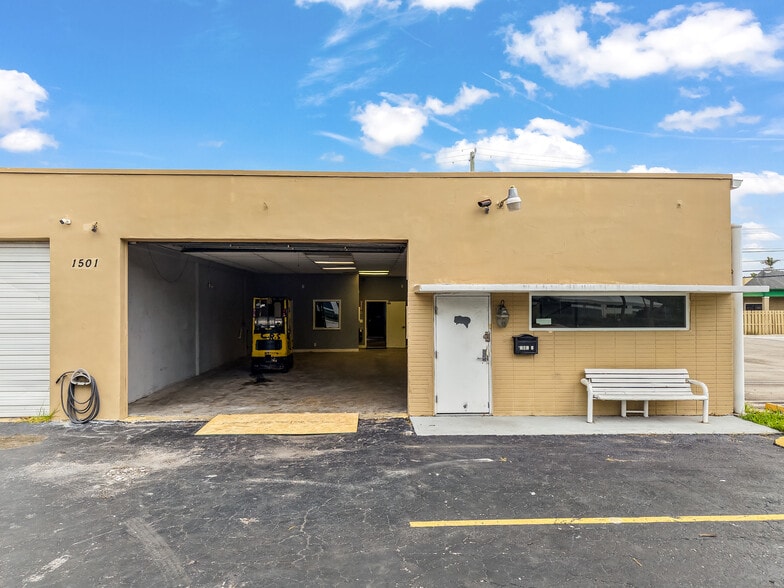 More Photos Of 1501 NW 1st Ct, Boca Raton Light Distribution For Lease