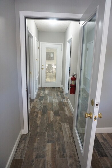 More Photos Of 3298 Summit, Pensacola Office For Lease