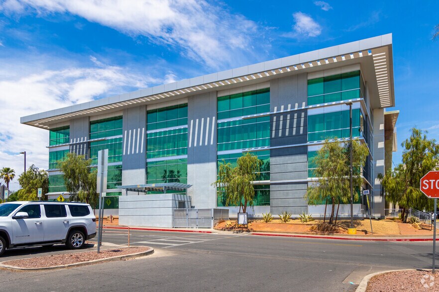 More Photos Of 3196 S Maryland Pky, Las Vegas Medical For Lease