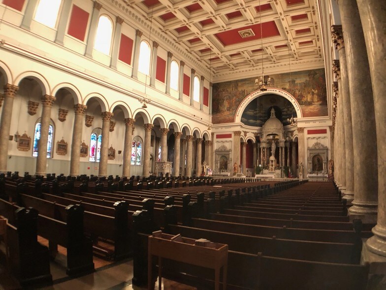 More Photos Of 1650 W 17th St, Chicago Religious Facility For Sale