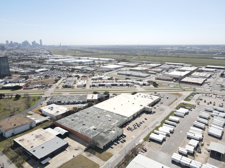 More Photos Of 3191 Commonwealth Dr, Dallas Warehouse For Sale