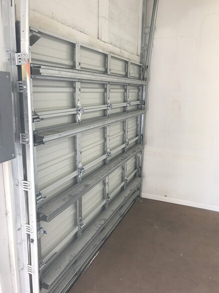 More Photos Of 1211 Okeechobee Rd, West Palm Beach Flex For Lease