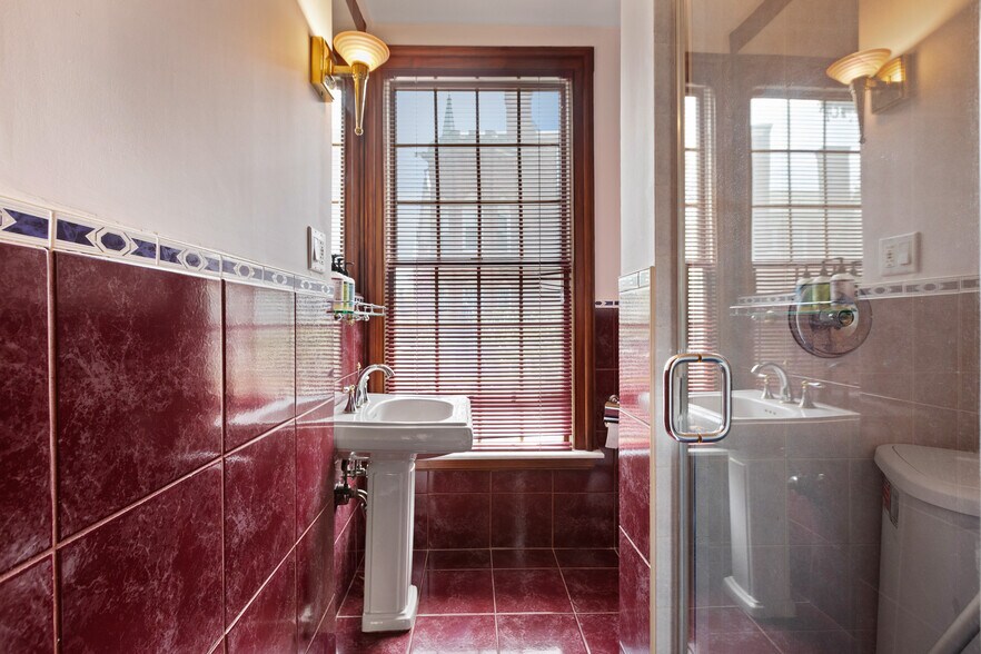 More Photos Of 2 Perry St, Morristown Office Residential For Sale