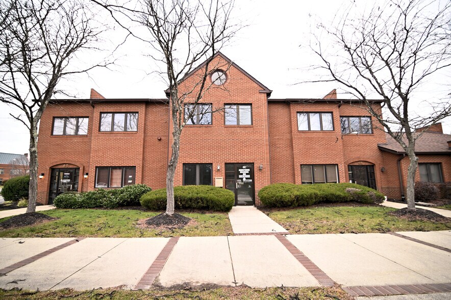 More Photos Of 6 Industrial Park, Waldorf Medical For Lease