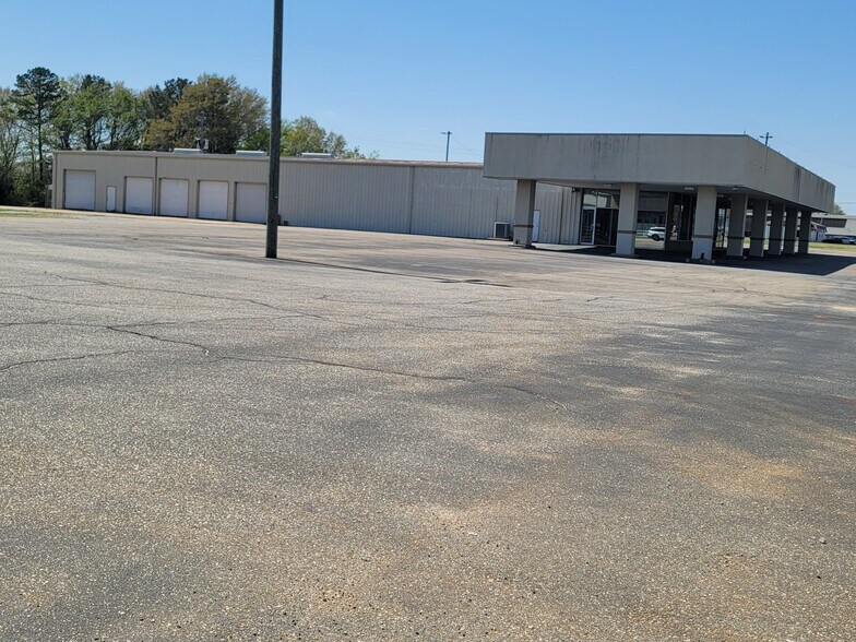 More Photos Of 1222 Rucker Blvd, Enterprise Auto Dealership For Sale