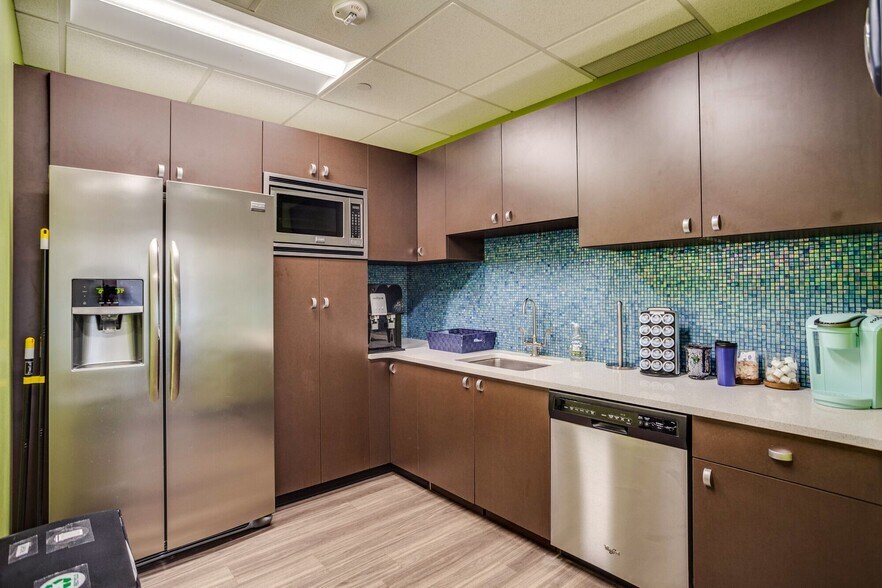 More Photos Of 14525 Hwy 7, Minnetonka Medical For Lease