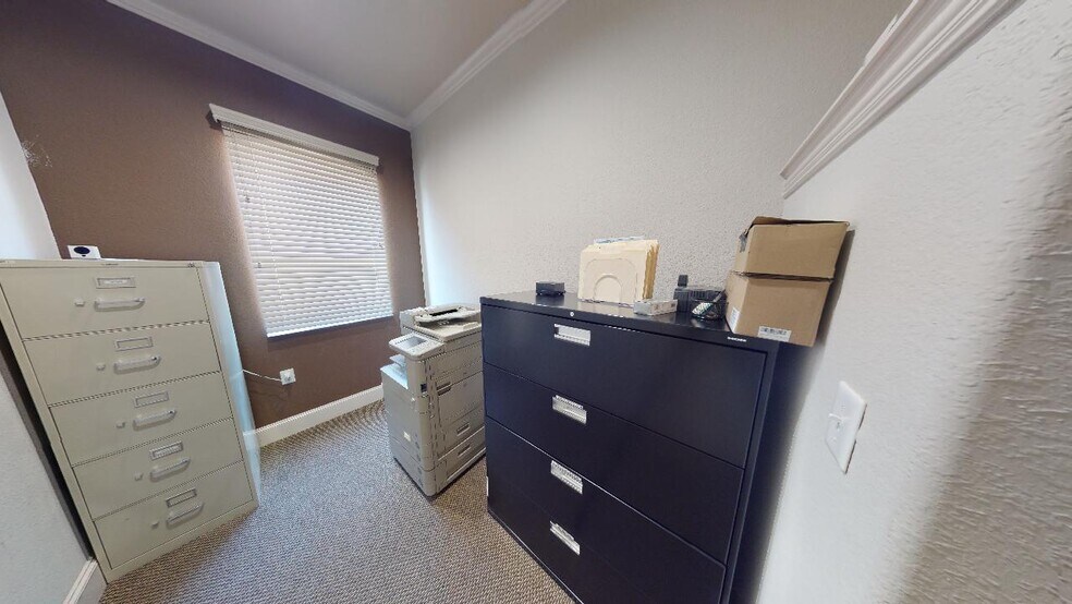 More Photos Of 5507 Louetta Rd, Spring Medical For Sale