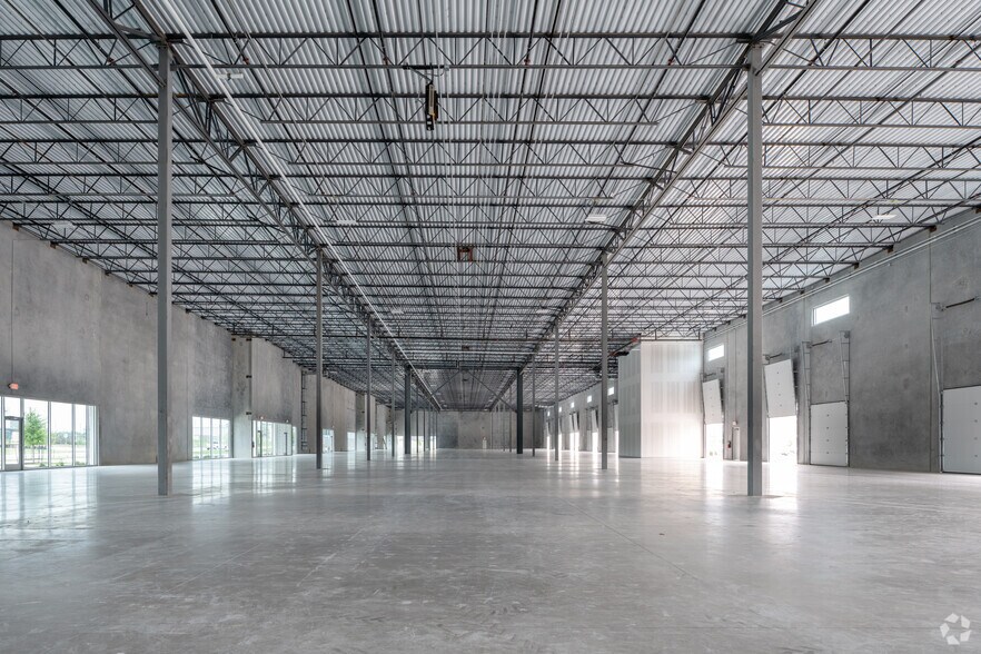 More Photos Of 19121 Marketplace Ave, Kyle Unknown For Lease