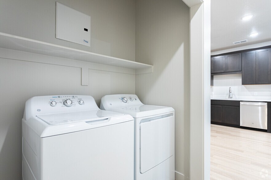More Photos Of 1054 Main St, Lehi Apartments For Lease