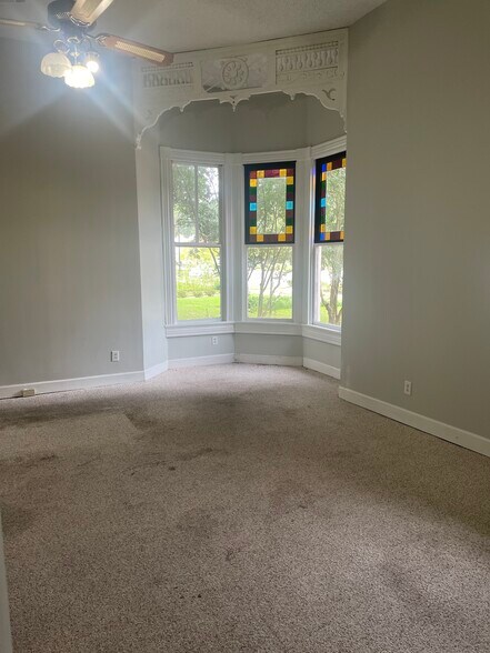 More Photos Of 315 Main Ave, Northport Office Residential For Lease