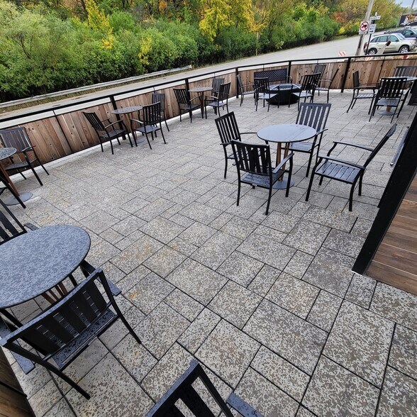 More Photos Of 2300 River Rd, River Grove Freestanding For Sale