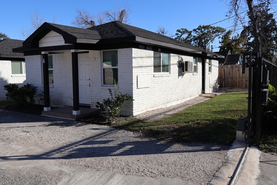 More Photos Of 4116 Linn Street St, Houston Multifamily For Sale