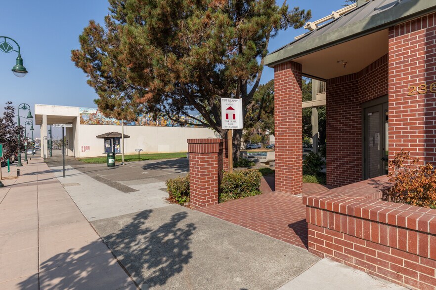 More Photos Of 236 Georgia St, Vallejo Office For Lease