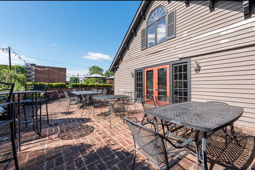 More Photos Of 181 E Brown St, Blairsville Restaurant For Sale