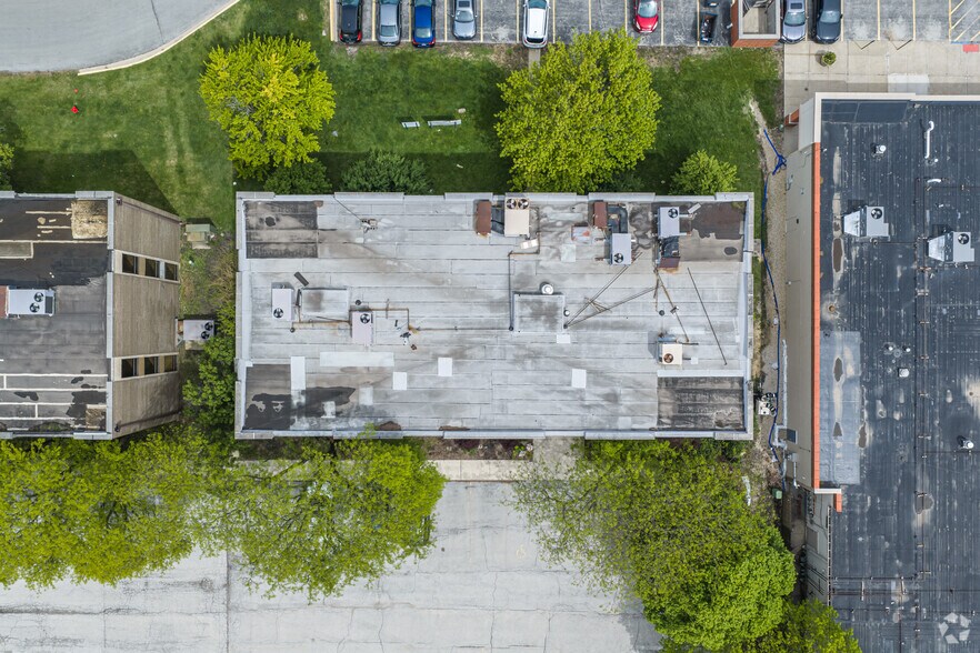 More Photos Of 17926 S Halsted St, Homewood Office For Sale