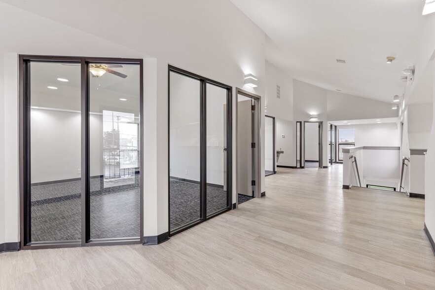 More Photos Of 1515 S Boulder Ave, Tulsa Office For Lease